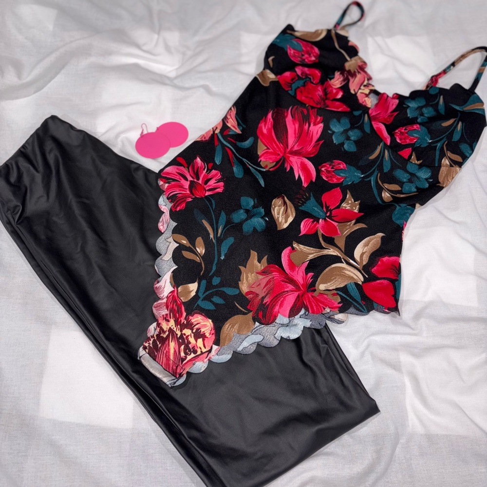 SHEIN Floral Bodysuit - Black and Red